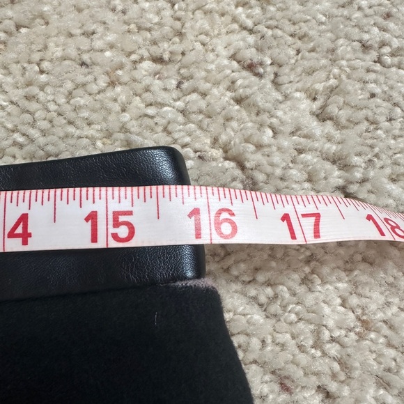 Flannel Panel Skirt w/ Faux Leather Trim size 8 (157) - Picture 6 of 8